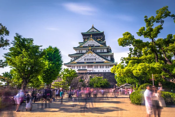 Ósaka-Červen 01, 2019: hrad Ósaka v Ósace, Japonsko — Stock fotografie