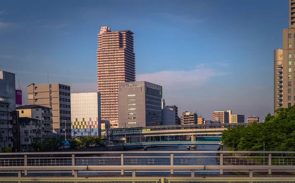 Osaka-juni 01, 2019: het stadscentrum van Osaka, Japan — Stockfoto