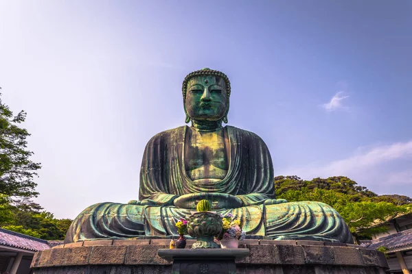 Kamakura-Červen 06, 2019: velká socha Buddhy v Kotoku- — Stock fotografie