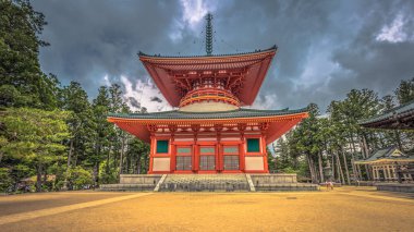 Koyasan - 04 Haziran 2019: Koyasan'daki Dai Garan Budist tapınağı, J