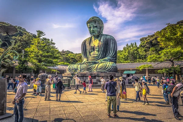 Kamakura-juni 06, 2019: het grote Boeddhabeeld in de Kotoku- — Stockfoto