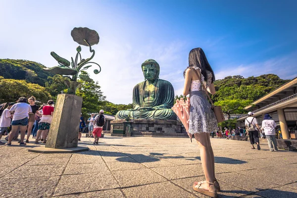 Kamakura-juni 06, 2019: het grote Boeddhabeeld in de Kotoku- — Stockfoto