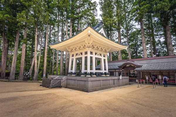 고야산 - 2019년 6월 04일: J. 고야산다이가란 불교 사원 — 스톡 사진