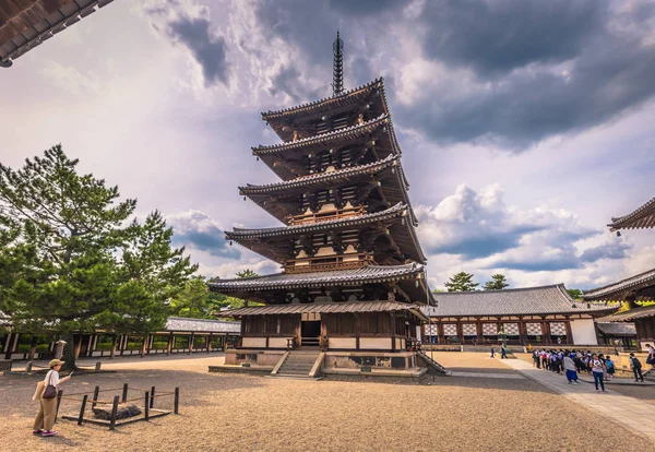 Ikaruga - 03. Juni 2019: der horyu-ji, Tempel in irakuga, nara p — Stockfoto