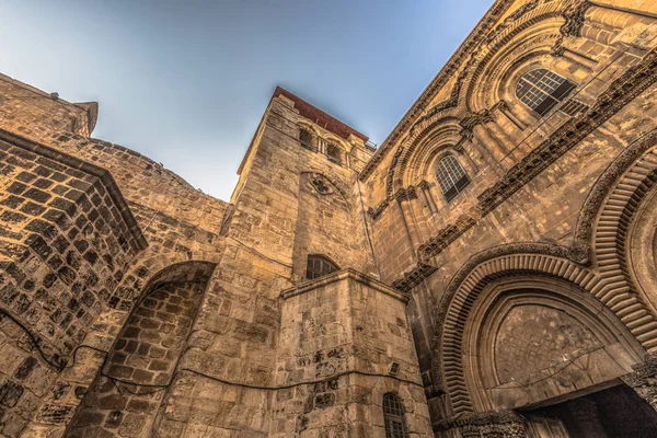 Jerusalem - October 03, 2018: Church of the Holy Sepulchre in th — Stock Photo, Image