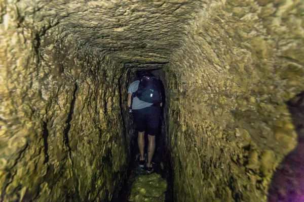 Jérusalem - 04 octobre 2018 : Voyageurs dans les tunnels de l'An — Photo