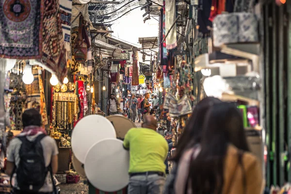 Jerusalem-oktober 04, 2018: handel och köpmän i MUSL — Stockfoto