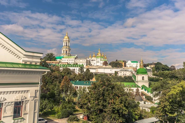 Kiev - 28 Eylül 2018: Pechersk Lavra Ortodoks Kilisesi