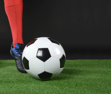 Futbol topu tekmeleme önyükleme