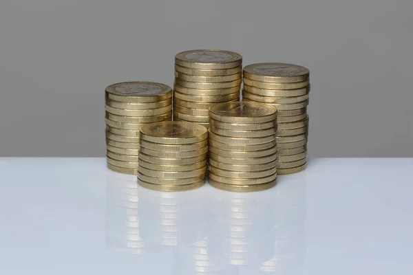 白を基調としたユーロ硬貨 — ストック写真