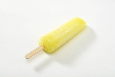 Beyaz Orange dondurma 