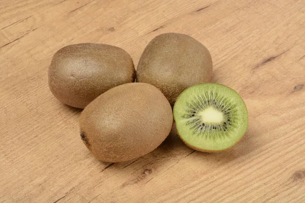 Kiwi Hnědém Pozadí — Stock fotografie