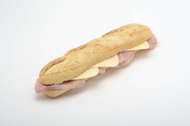 Beyaz arka planda peynir ile jambon sandviç