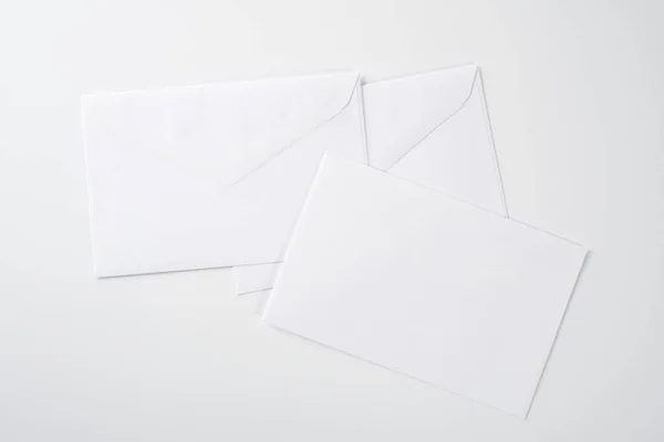 Enveloppes en papier blanc — Photo