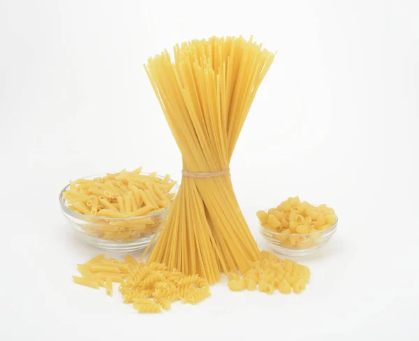 Pastas crudas en diferentes formas — Foto de Stock