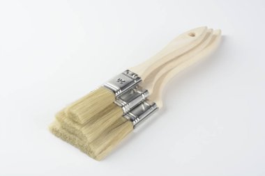 Kahverengi ahşap fırçalar