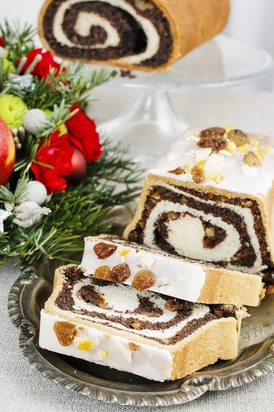 Festlicher Mohnkuchen Party Dessert — Stockfoto