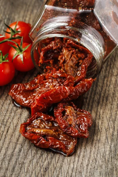 Kurutulmuş domates cam. Sağlıklı gıda