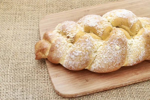 Somun tatlı ekmek. Parti tatlı