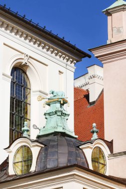 Çatı taret Wawel Royal Castle, Krakow, Polonya.