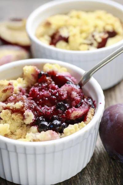 Pflaumenkuchen Zerbröseln Party Dessert — Stockfoto