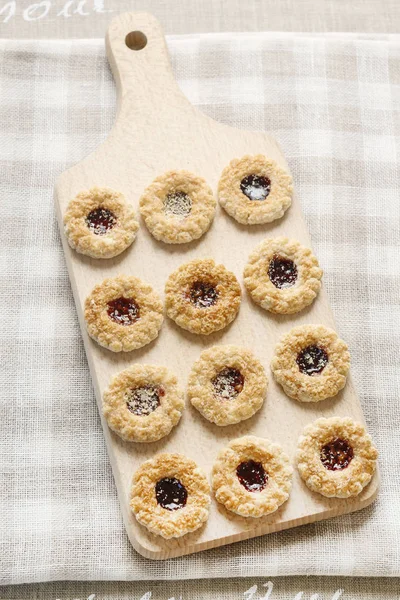 Cookies Van Bladerdeeg Gevuld Met Cherry Jam Partij Dessert — Stockfoto