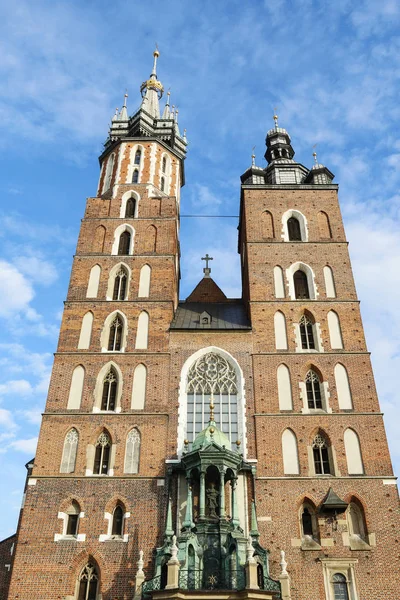 Iglesia Mariacki Iglesia Nuestra Señora Supuesta Cielo Una Iglesia Gótica — Foto de Stock