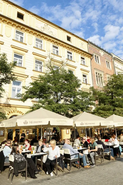 Pouliční Restaurace Hlavního Náměstí Krakově Polsko — Stock fotografie