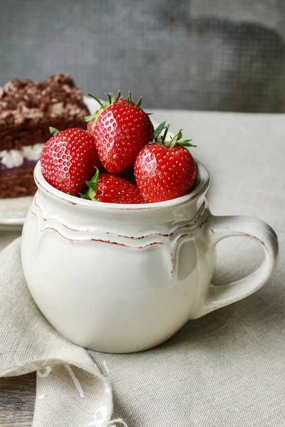 Jug Strawberries Copy Space — Stock Photo, Image