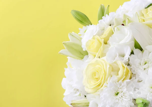 Luxuriöser Blumenschmuck Mit Lilien Rosen Eustoma Chrysanthemen Und Hortensienblüten Party — Stockfoto