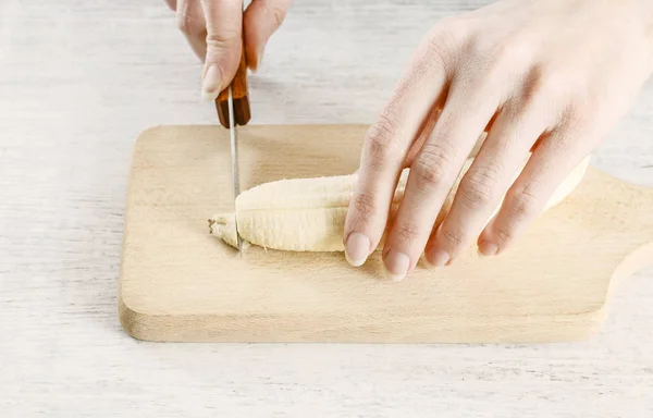 Cómo Hacer Plátanos Bañados Chocolate Decorados Con Fresas Copos Coco — Foto de Stock