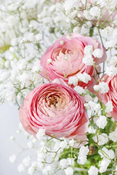 Rosa Ranunculus Blommor Heminredning — Stockfoto