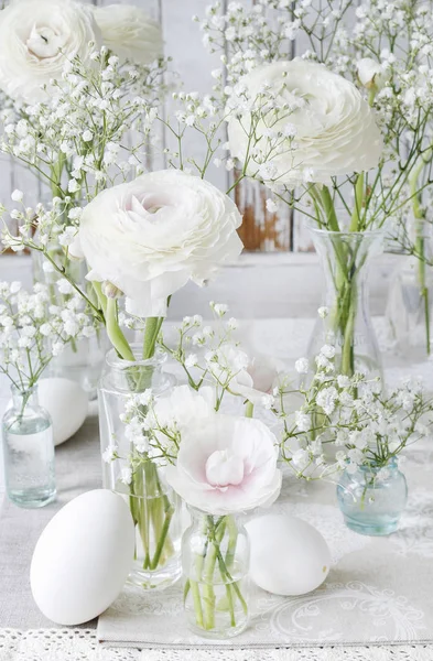 Disposizione Floreale Con Fiori Ranuncolo Gypsophila Paniculata Bianca Decorazione Del — Foto Stock