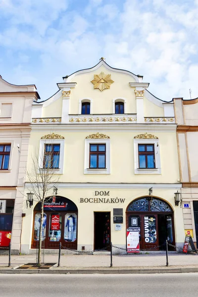 Bochnia, Polen-april 02, 2017: Dom Bochniakow, monumentale tien — Stockfoto