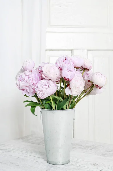 Букет розовых пионов. — стоковое фото