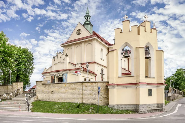 MOGILANY, POLAND - JUNE 12, 2017: Church in Mogilany, Poland. — Stock Photo, Image