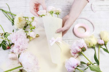 Nasıl düğün misafirler öğretici için güzel hediye yapmak.