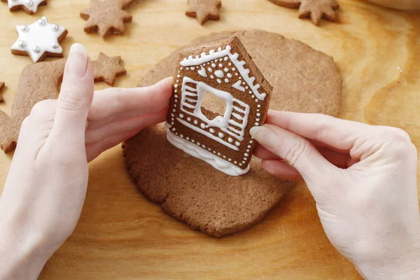 Hoe maak je Ontbijtkoek huis, stap voor stap tutorial. — Stockfoto