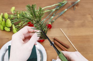 Nasıl noel çiçek düzenleme öğretici yapmak.