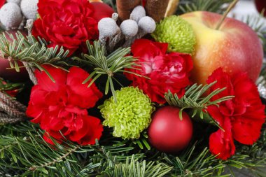 Nasıl noel çiçek düzenleme öğretici yapmak.
