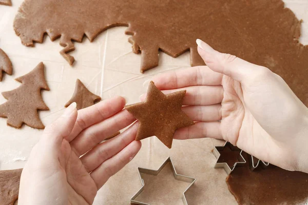 How to make gingerbread cookies, step by step, tutorial. — Stock Photo, Image