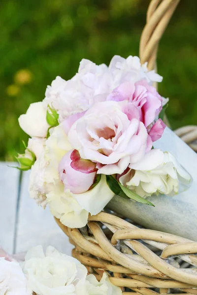 Bouquet of pink summer flowers. — Stock Photo, Image