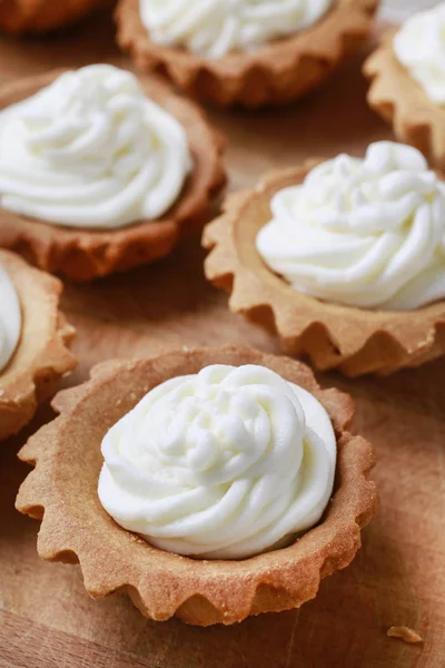 Tasty sweet cupcakes. — Stock Photo, Image