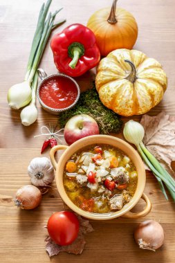 Gulaş çorba tabağı