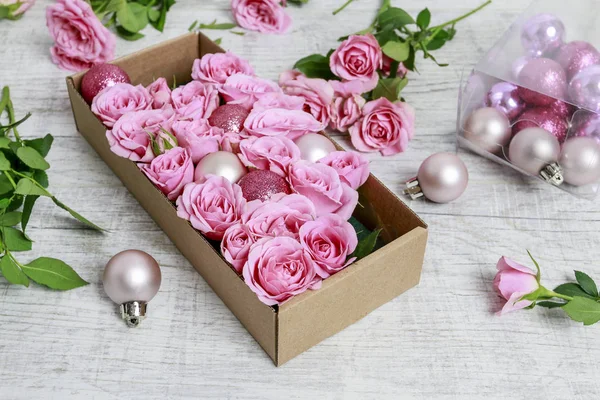 How to transform simple paper box into romantic Valentine\'s Day
