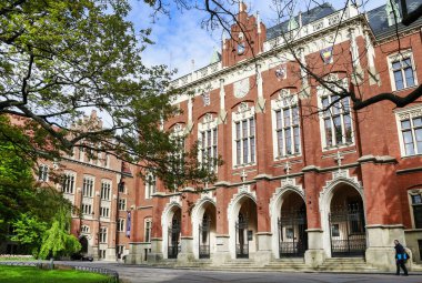 Krakow, Polonya - 17 Mayıs 2017: Jagiellonian Üniversitesi. Ana