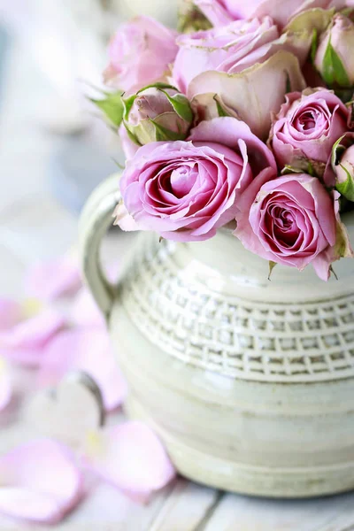 Boeket van roze rozen. — Stockfoto