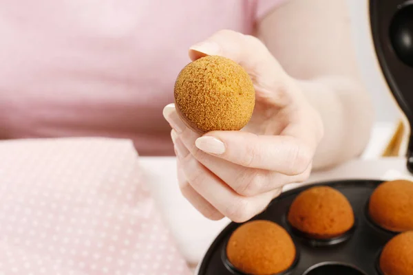 Wie man Cake Pops macht, Anleitung. — Stockfoto