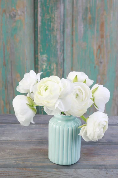White ranunculus flowers. — Stock Photo, Image