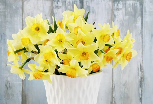 Enorme ramo de narcisos amarillos — Foto de Stock